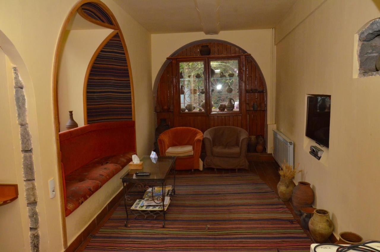 Hotel Mirhav Goris Exterior photo