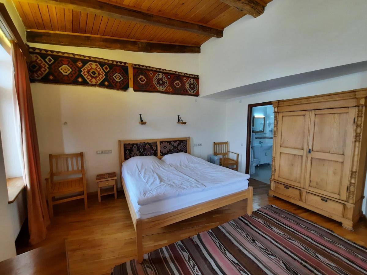Hotel Mirhav Goris Exterior photo