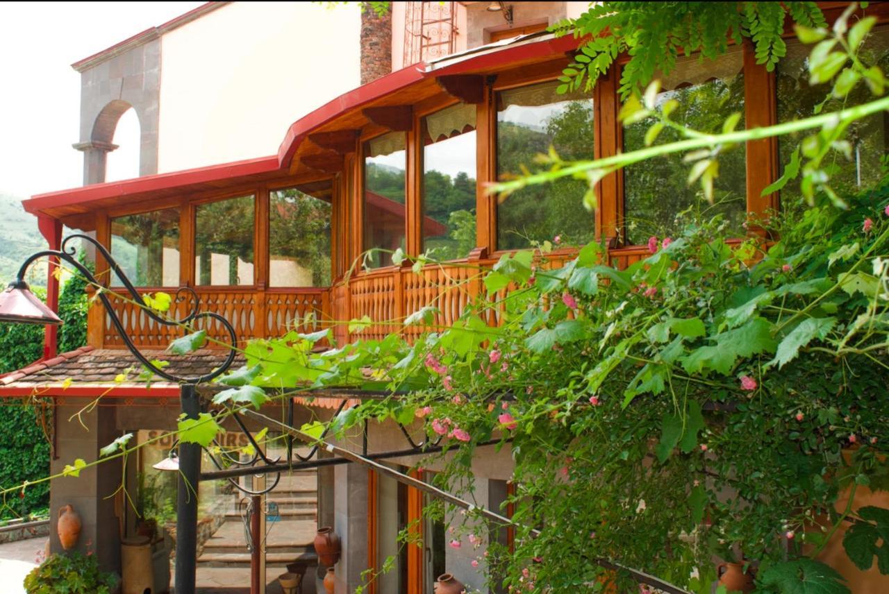 Hotel Mirhav Goris Exterior photo